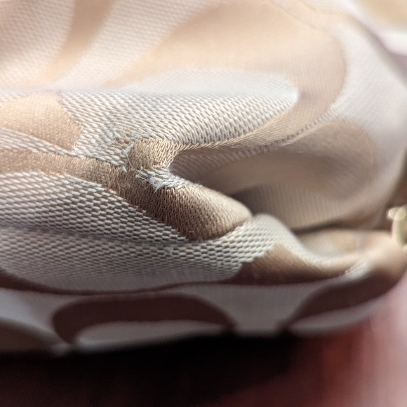 Coach signature hobo bag, tan and gold - Picture 12 of 15